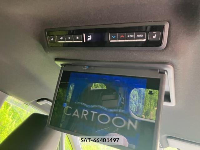 Toyota VOXY 2022-01 8816371-16