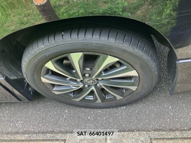 Toyota VOXY 2022-01 8816371-6