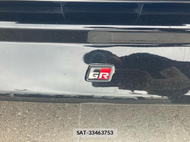 Toyota VOXY 2022-10 8816386-3