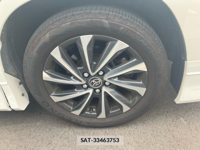 Toyota VOXY 2022-10 8816386-4