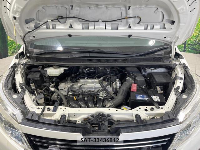 Toyota VOXY 2016-01 8816490-17