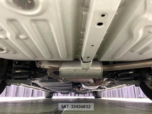 Toyota VOXY 2016-01 8816490-18