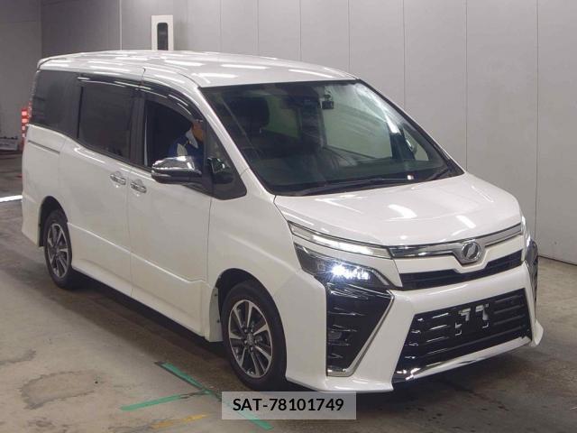 Toyota VOXY 2019-04 8816569-0