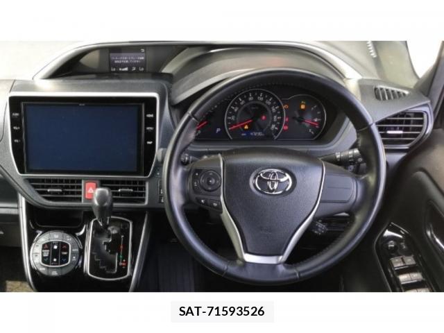 Toyota VOXY 2019 8816622-2