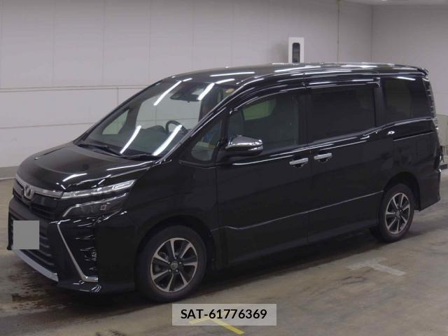 Toyota VOXY 2018-07 8816747-2