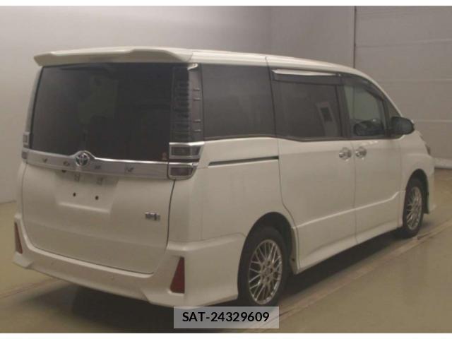 Toyota VOXY 2021-08 8816788-1