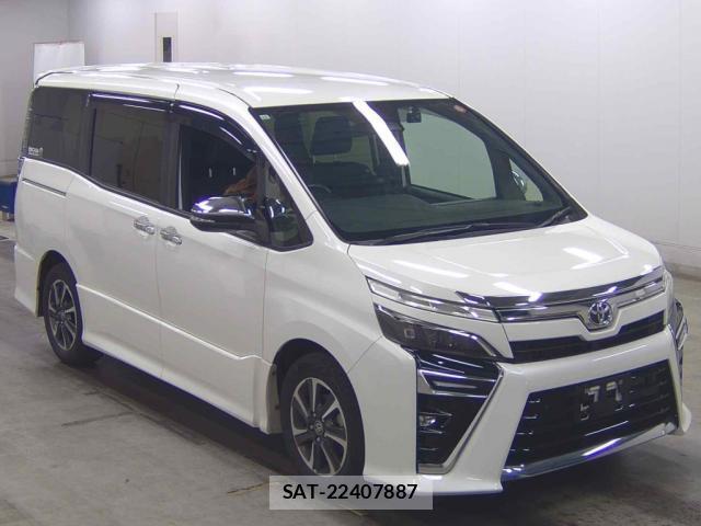 Toyota VOXY 2021-12 8816790-0