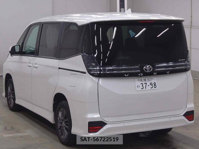 Toyota VOXY 2025-06 8816824-1