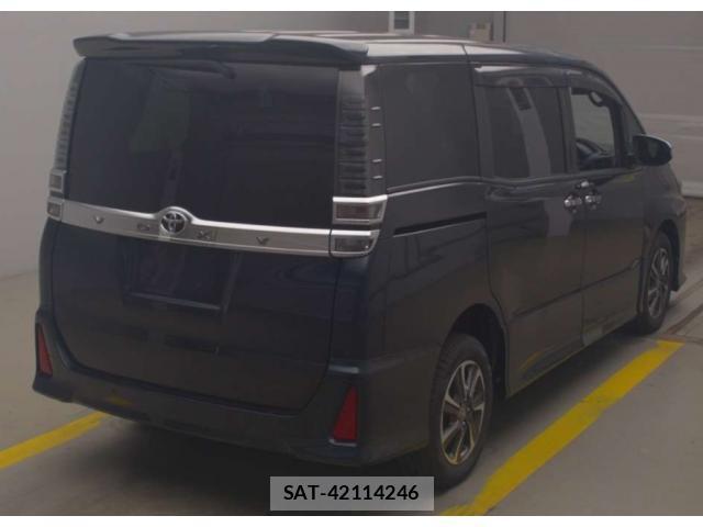 Toyota VOXY 2019-08 8816924-1