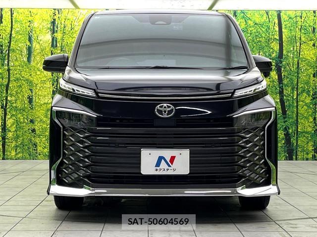 Toyota VOXY 2023-08 8816976-13