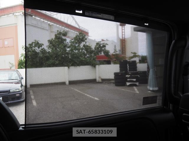Toyota VOXY 2017-10 8816986-14