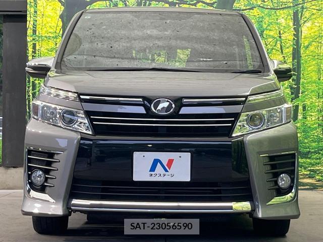 Toyota VOXY 2015-09 8817044-14