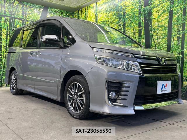 Toyota VOXY 2015-09 8817044-16