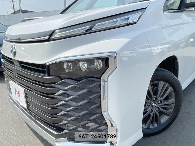 Toyota VOXY 2024-02 8817187-12