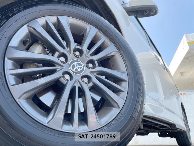 Toyota VOXY 2024-02 8817187-13