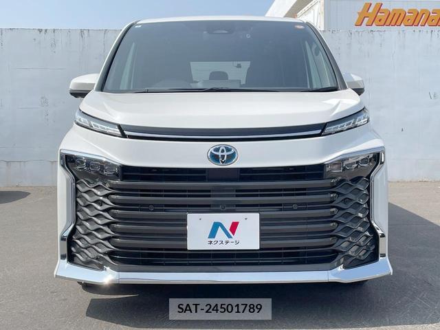 Toyota VOXY 2024-02 8817187-14