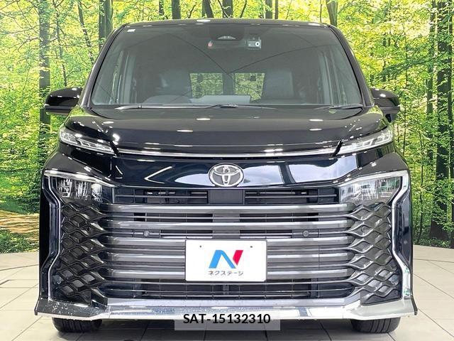 Toyota VOXY 2023-10 8817243-14