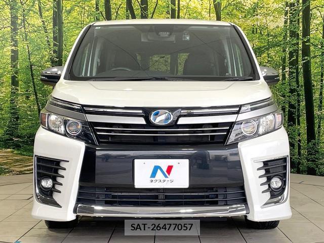 Toyota VOXY 2016-10 8817261-14