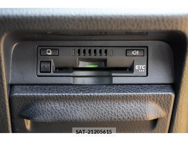 Toyota VOXY 2020-09 8817295-9