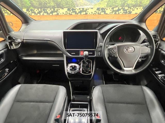 Toyota VOXY 2020-12 8817365-1