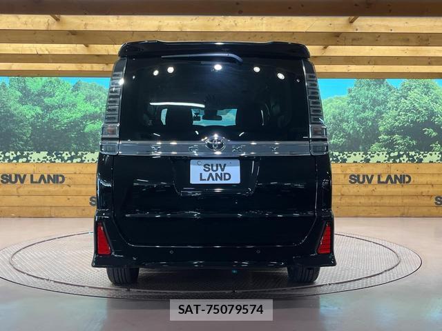 Toyota VOXY 2020-12 8817365-15