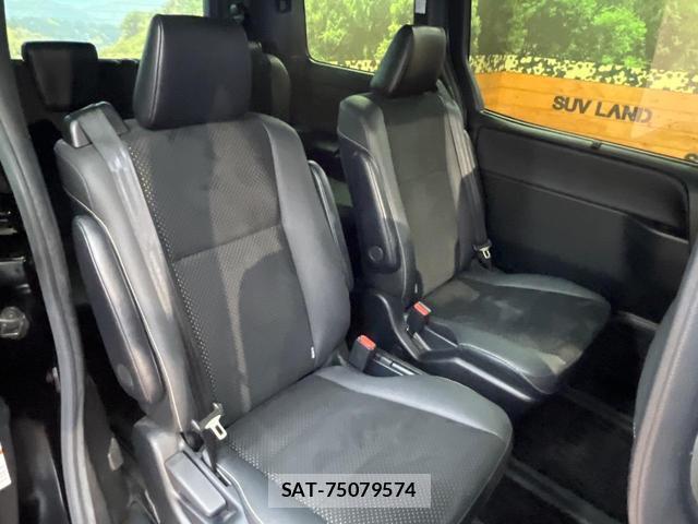 Toyota VOXY 2020-12 8817365-8