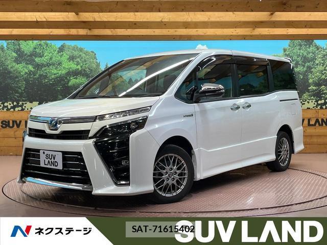 Toyota VOXY 2019-08 8817369-0