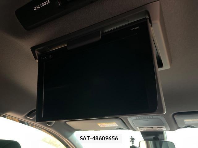 Toyota VOXY 2017-09 8817373-2