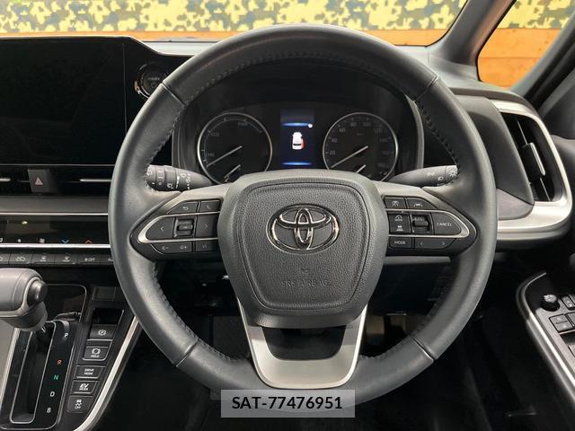 Toyota VOXY 2024-07 8817374-11