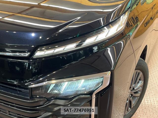 Toyota VOXY 2024-07 8817374-12