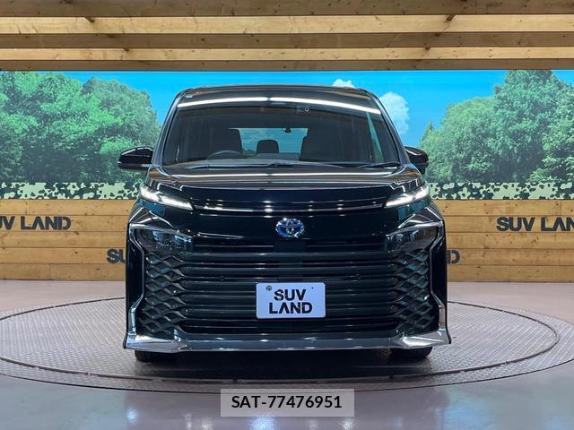 Toyota VOXY 2024-07 8817374-14