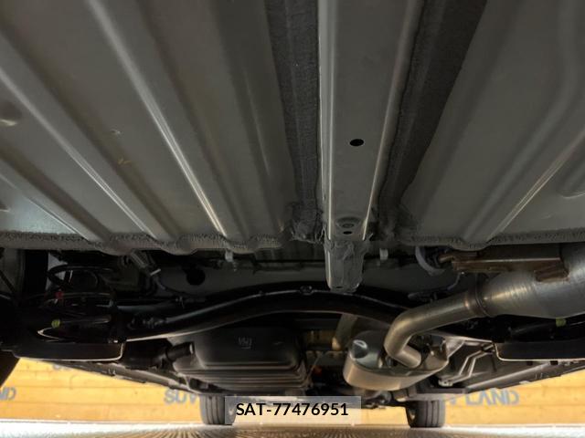 Toyota VOXY 2024-07 8817374-18