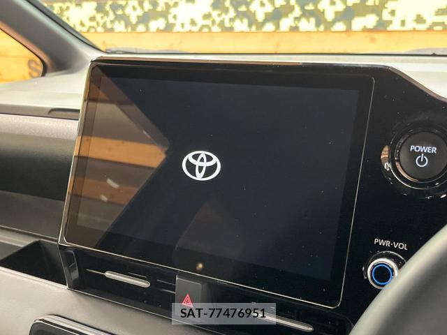 Toyota VOXY 2024-07 8817374-2