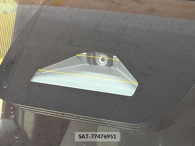 Toyota VOXY 2024-07 8817374-5