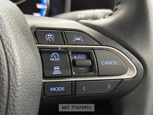 Toyota VOXY 2024-07 8817374-6