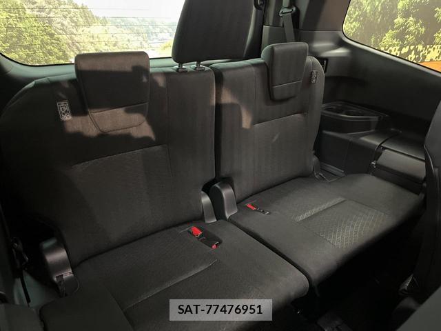 Toyota VOXY 2024-07 8817374-9