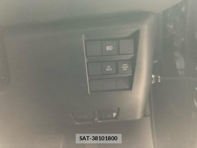 Toyota VOXY 2022-10 8817406-14