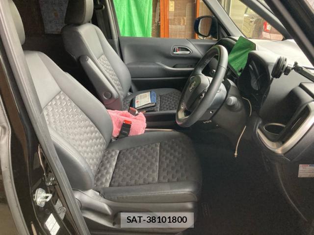 Toyota VOXY 2022-10 8817406-19