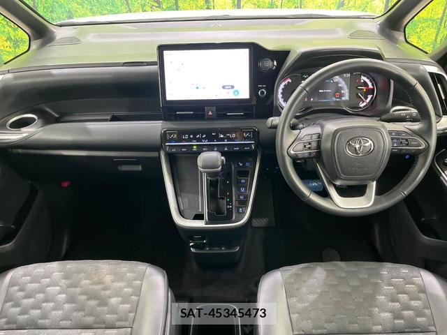 Toyota VOXY 2024-11 8817496-1