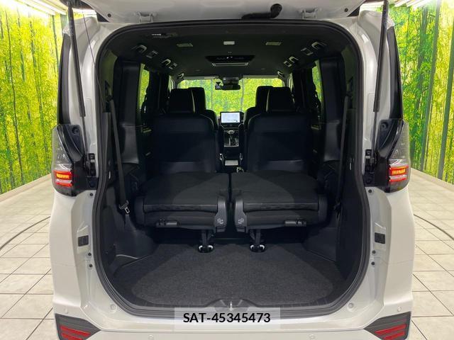 Toyota VOXY 2024-11 8817496-10