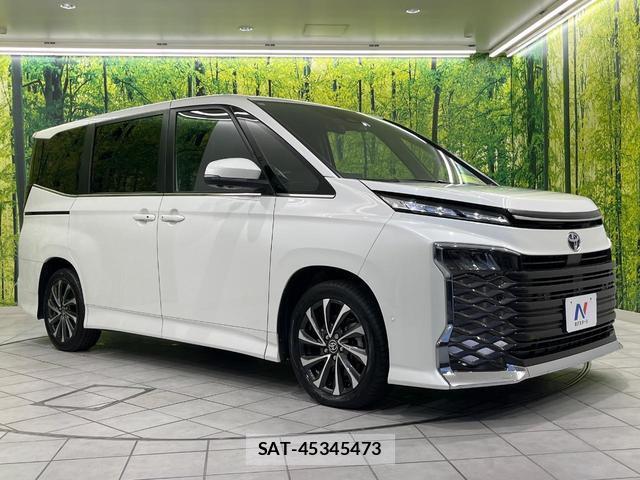 Toyota VOXY 2024-11 8817496-16