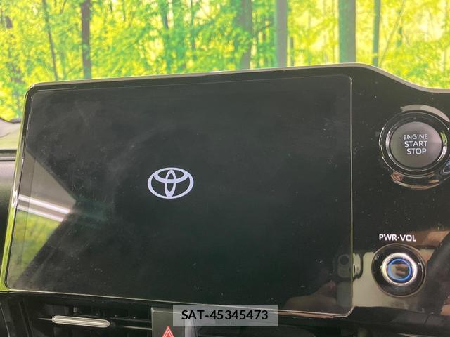 Toyota VOXY 2024-11 8817496-3