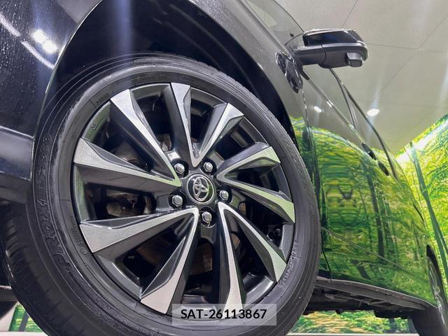 Toyota VOXY 2023-11 8817589-13
