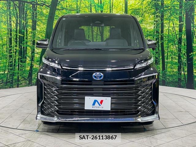 Toyota VOXY 2023-11 8817589-14