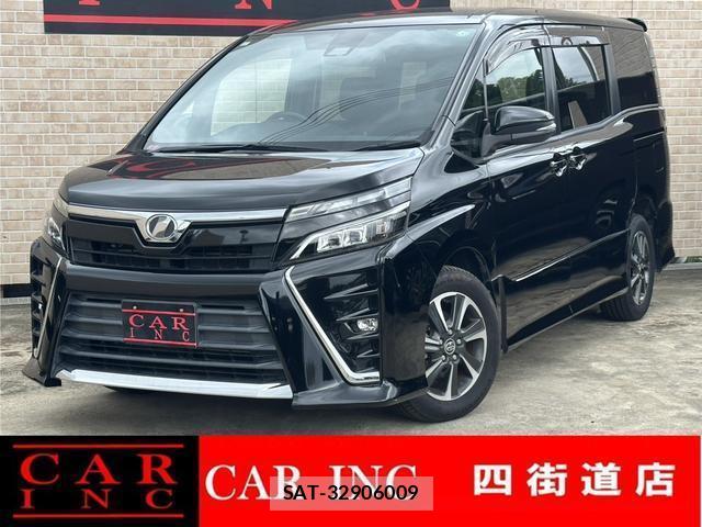 Toyota VOXY 2017-09 8817801-0