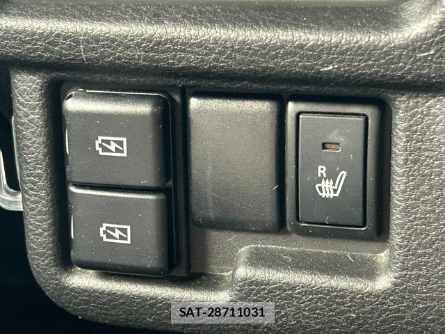 Suzuki WAGON R 2021-12 8815048-4