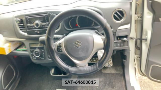 Suzuki WAGON R 2013-09 8813369-7