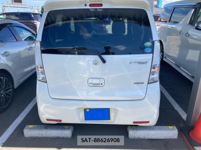 Suzuki WAGON R 2013-11 8814441-12