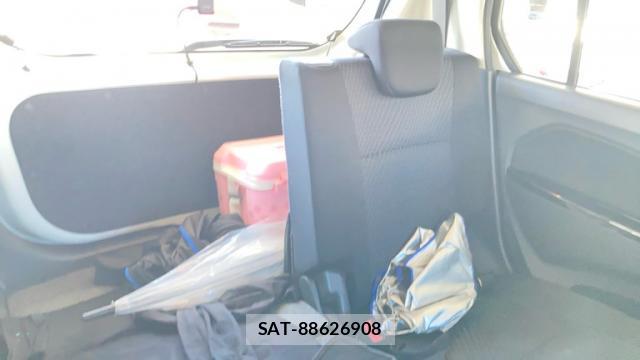 Suzuki WAGON R 2013-11 8814441-16