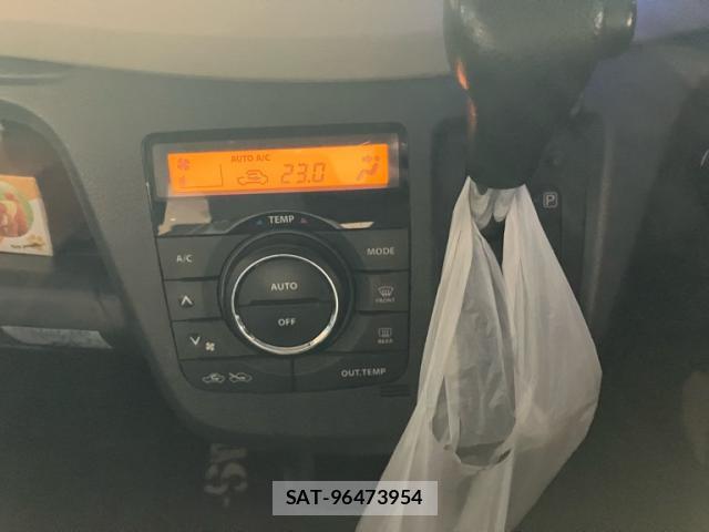 Suzuki WAGON R 2014-01 8812211-17